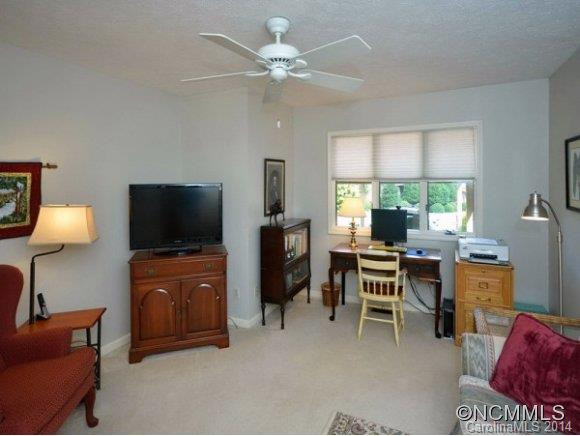 303 WILD OAK LANE - Photo 15