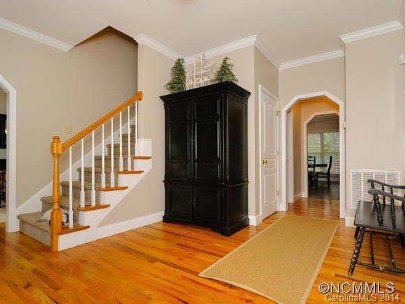 16 Chartwell Lane - Photo 2