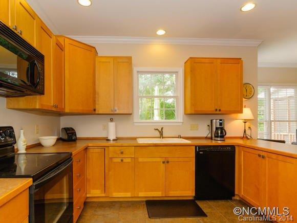16 Chartwell Lane - Photo 7