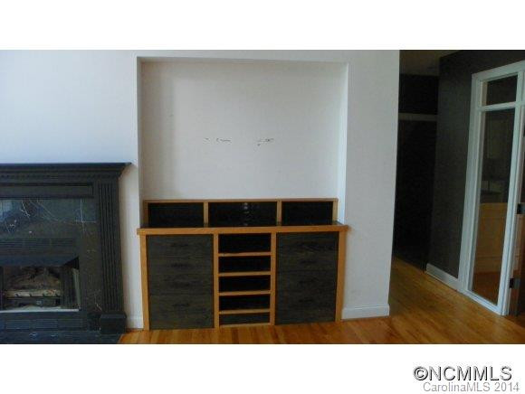 209 W. Sondley - Photo 10