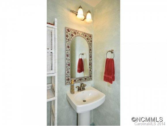 62 HIDEAWAY DRIVE - Photo 17