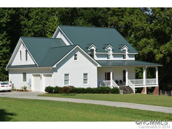 30 Bear Rock Rd