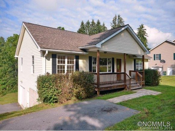 214 OAKMONT DRIVE