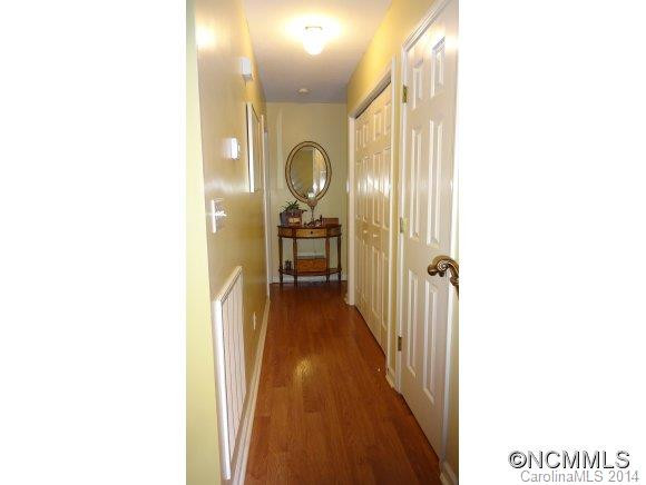 498 MEADOW VIEW DRIVE - Photo 11