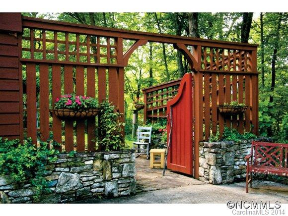 510 Valley View Drive - Photo 22