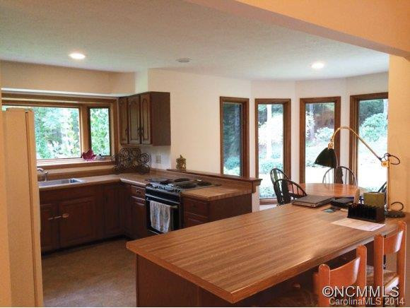 510 Valley View Drive - Photo 6
