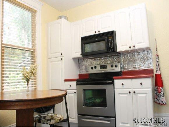 102 JODY STREET - Photo 4