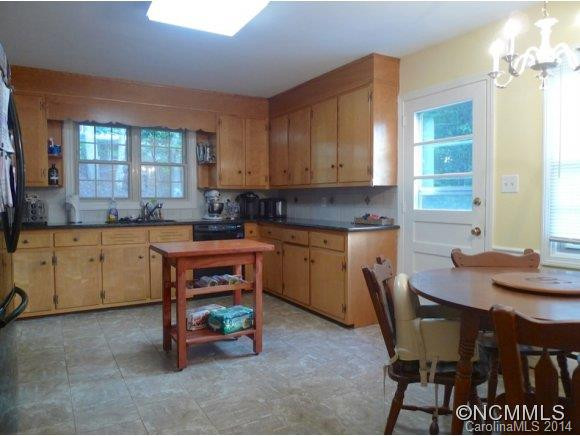 237 West Park Dr - Photo 6