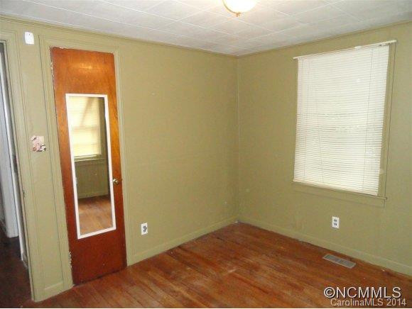 586 Long Shoals Road - Photo 9