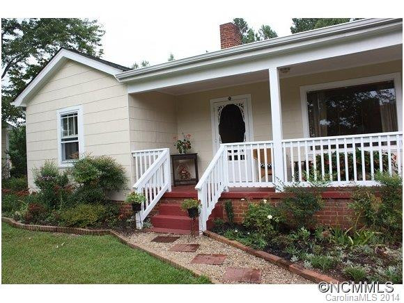 137 Park Street - Photo 2