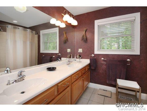 8 Silver Springs Drive - Photo 9