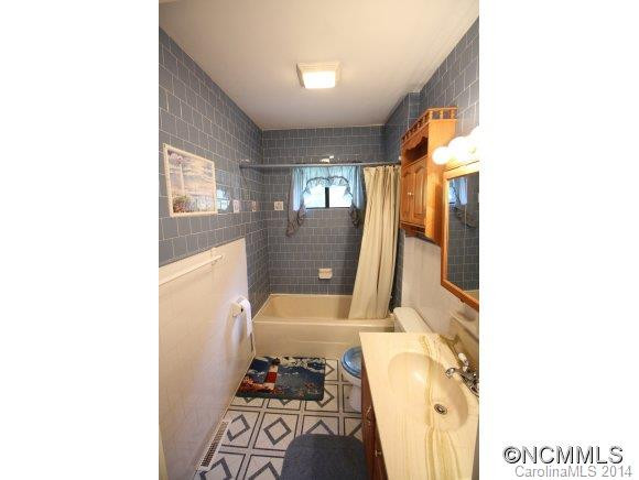 241 Hookers Gap Road Road - Photo 16