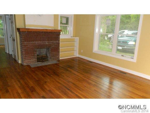 401 Forest Hill Drive - Photo 2