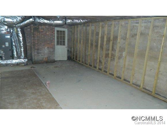 401 Forest Hill Drive - Photo 10