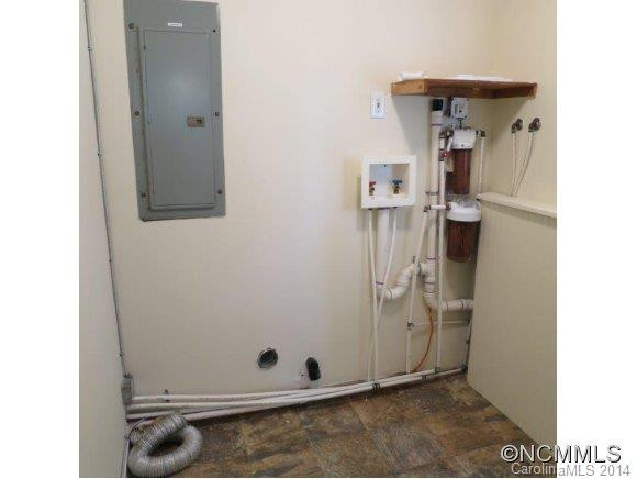 8 LLoyd Young Road - Photo 10