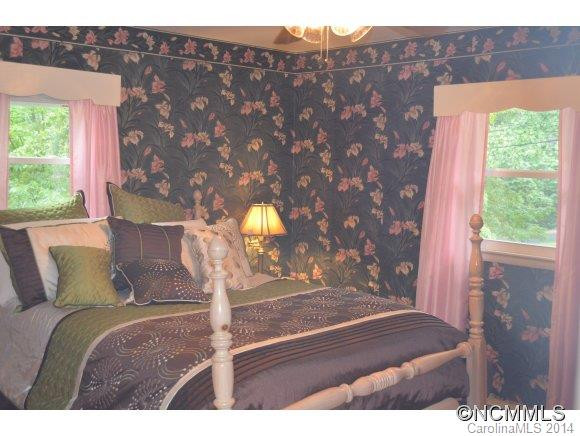 20 Hawthorne Ln - Photo 11
