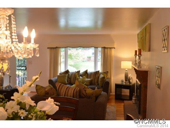 20 Hawthorne Ln - Photo 4