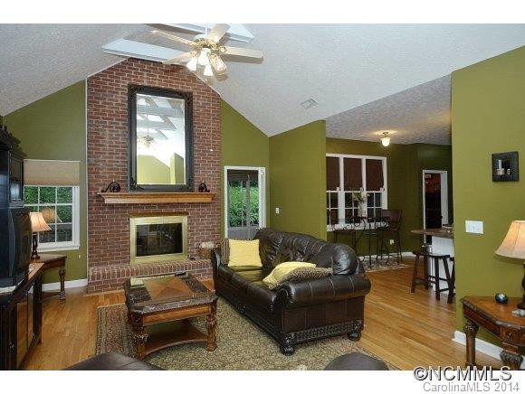 301 SHADECREST LANE - Photo 3