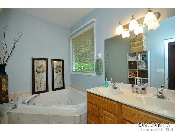 301 SHADECREST LANE - Photo 9