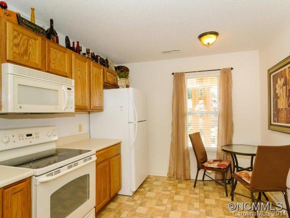 2004 Deermouse Way - Photo 6