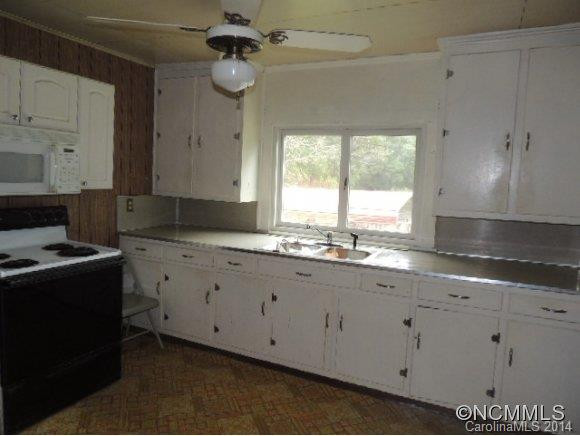 151 Johnson Street - Photo 7