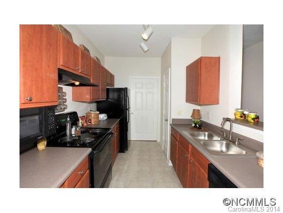 500 Vista Lake Dr. #301 - Photo 3