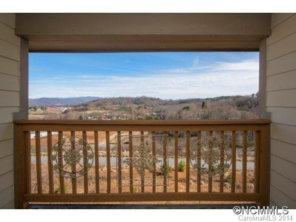 49 Rotunda Circle - Photo 2