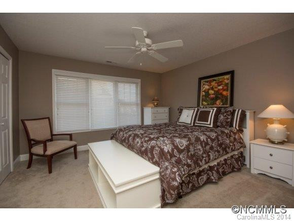 49 Rotunda Circle - Photo 11