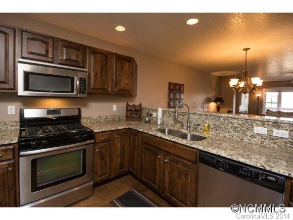 49 Rotunda Circle - Photo 4