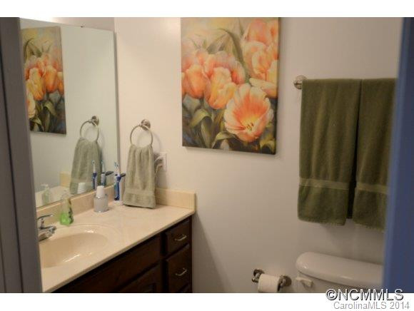 49 Rotunda Circle - Photo 10