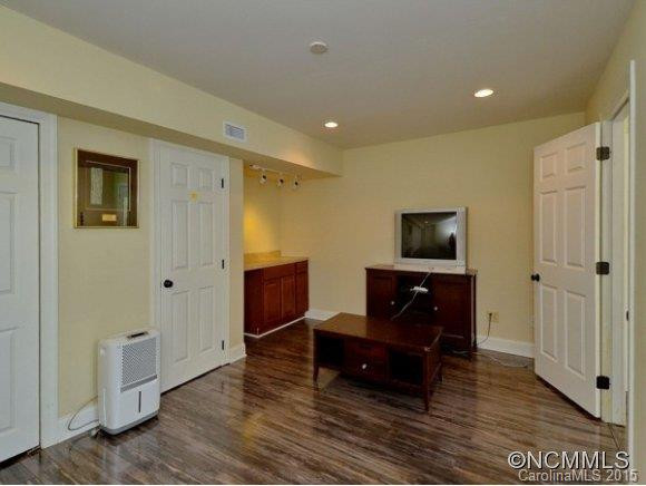 153 Meadow Run Drive - Photo 17