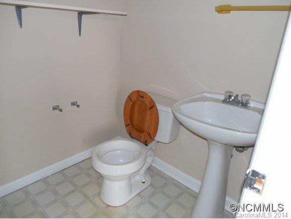 26 Mount Carmel Drive - Photo 6
