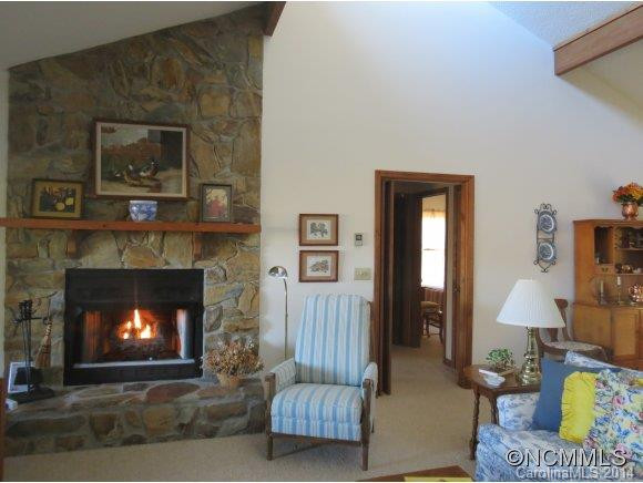 1107 Summit Drive - Photo 11