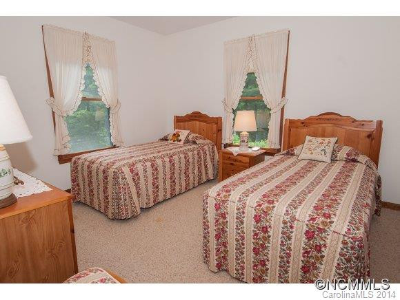 1107 Summit Drive - Photo 14