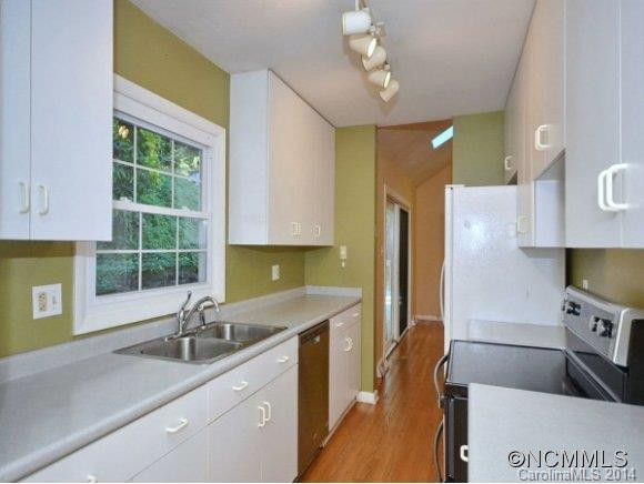 24 Wisteria Drive - Photo 4