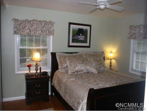 24 Wisteria Drive - Photo 10