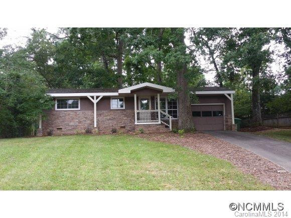 34 Dogwood Ct