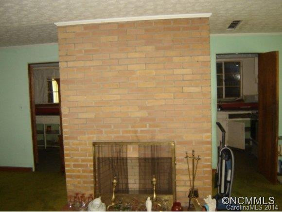 245 Brooklyn - Photo 3