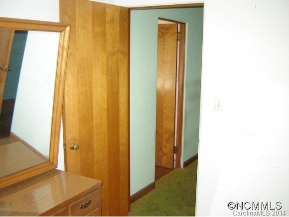 245 Brooklyn - Photo 9