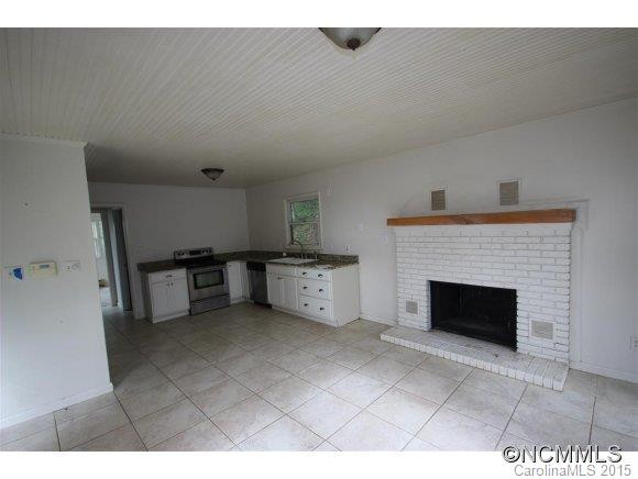 705 Fairview Forest Drive - Photo 4