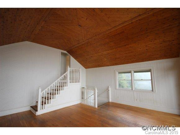 705 Fairview Forest Drive - Photo 8