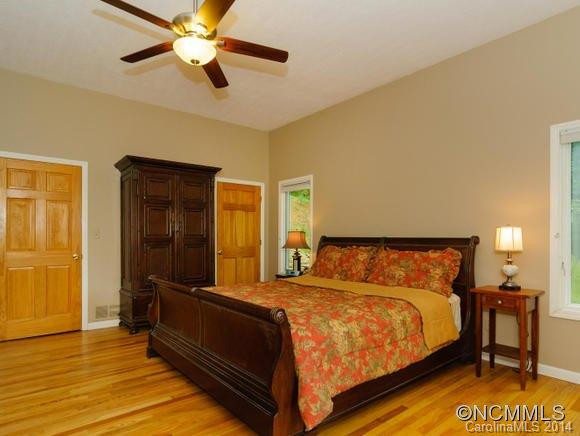 618 Sweet Hollow Road - Photo 13