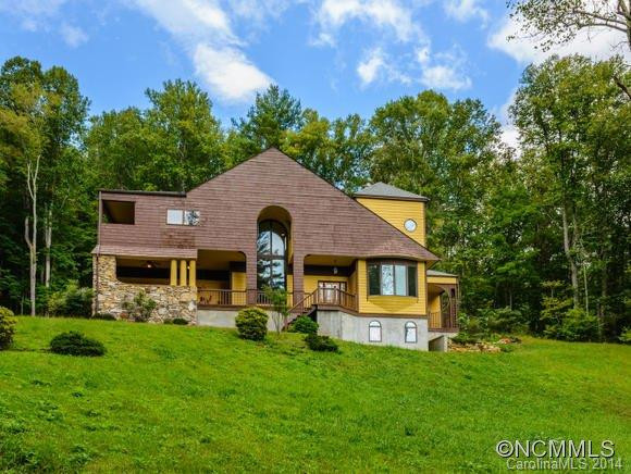 618 Sweet Hollow Road - Photo 3