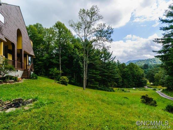 618 Sweet Hollow Road - Photo 23