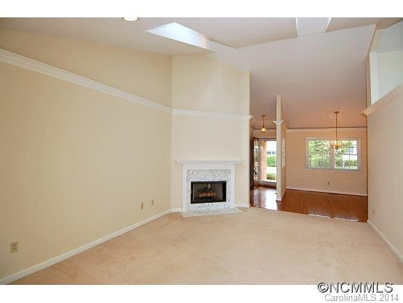 1044 SADDLEBROOK DRIVE - Photo 3
