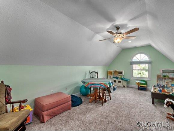 12 AMARETTO DRIVE - Photo 18
