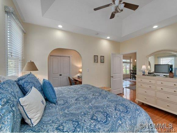 12 AMARETTO DRIVE - Photo 10