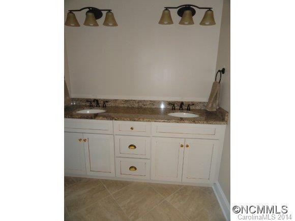 15 Chantilly Drive - Photo 7