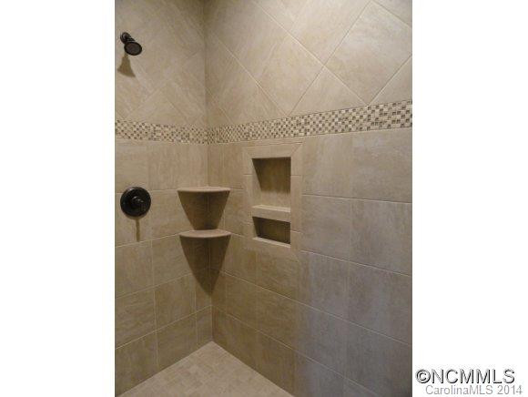 15 Chantilly Drive - Photo 8