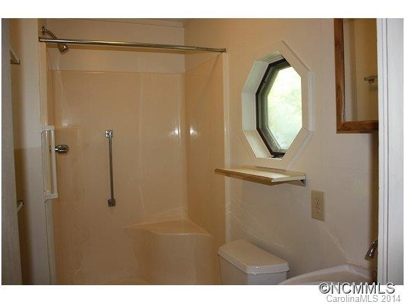 2226 US Hwy 176 - Photo 7